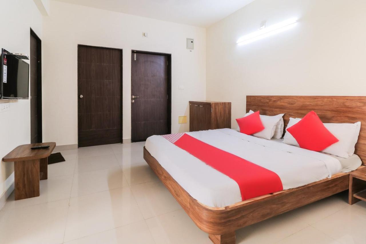 Dwārka Oyo 63903 Hotel Shree Ram Villa المظهر الخارجي الصورة