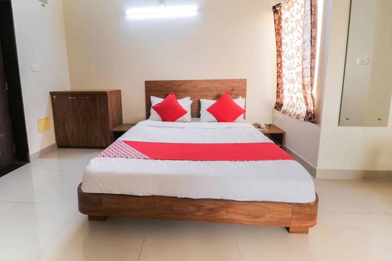 Dwārka Oyo 63903 Hotel Shree Ram Villa المظهر الخارجي الصورة