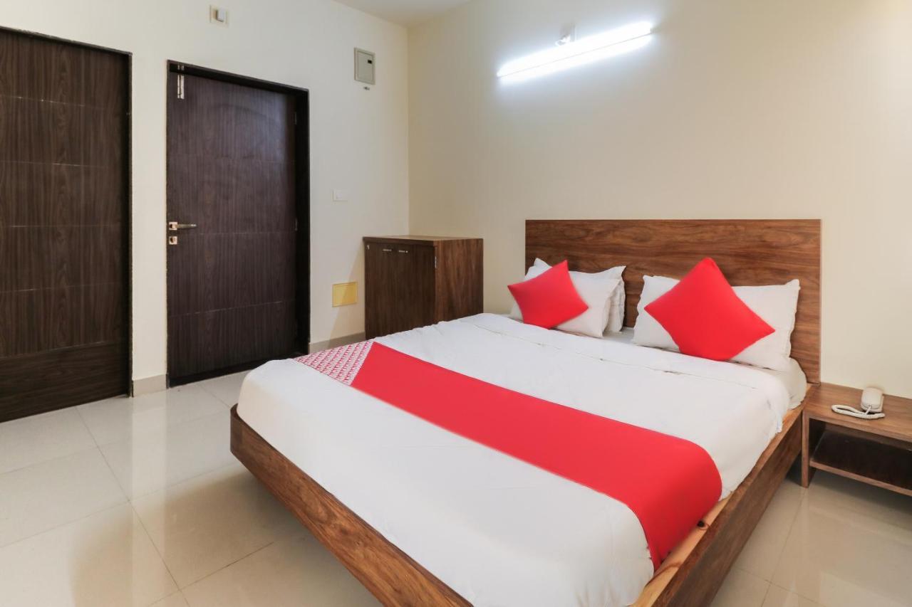 Dwārka Oyo 63903 Hotel Shree Ram Villa المظهر الخارجي الصورة